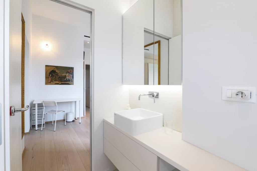 Contempora - 2-beds, 2 baths with balcony - Guastalla