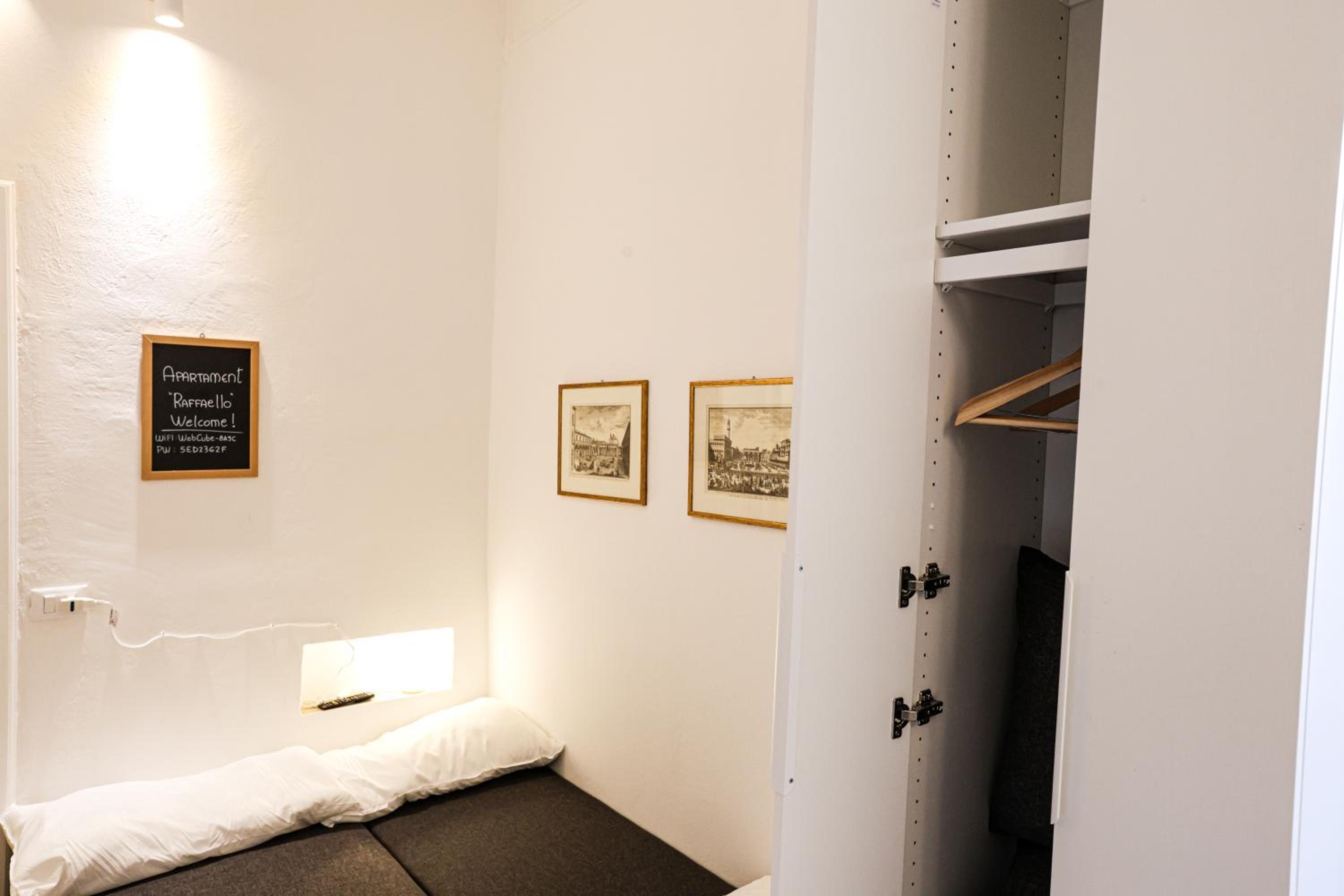 Raffaello studio flat