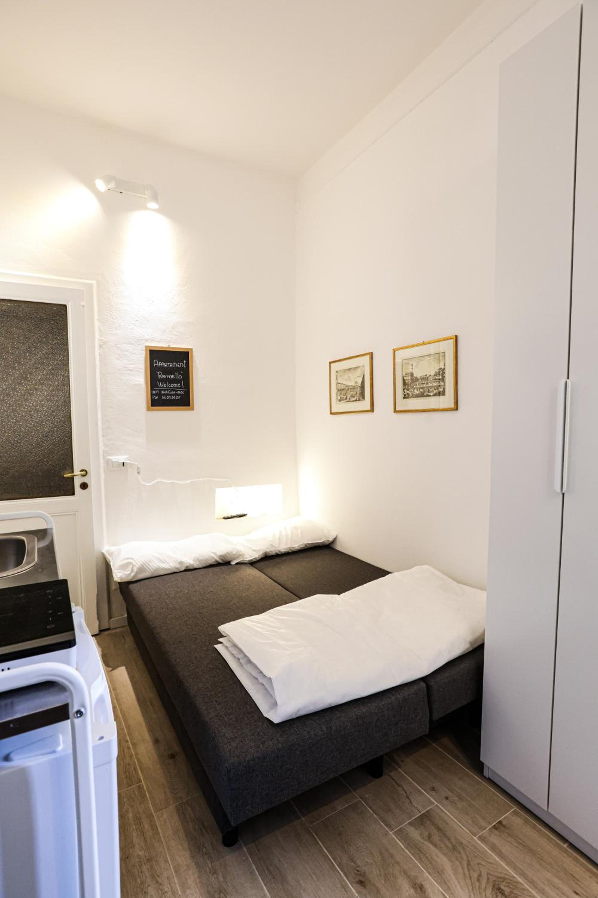 Raffaello studio flat