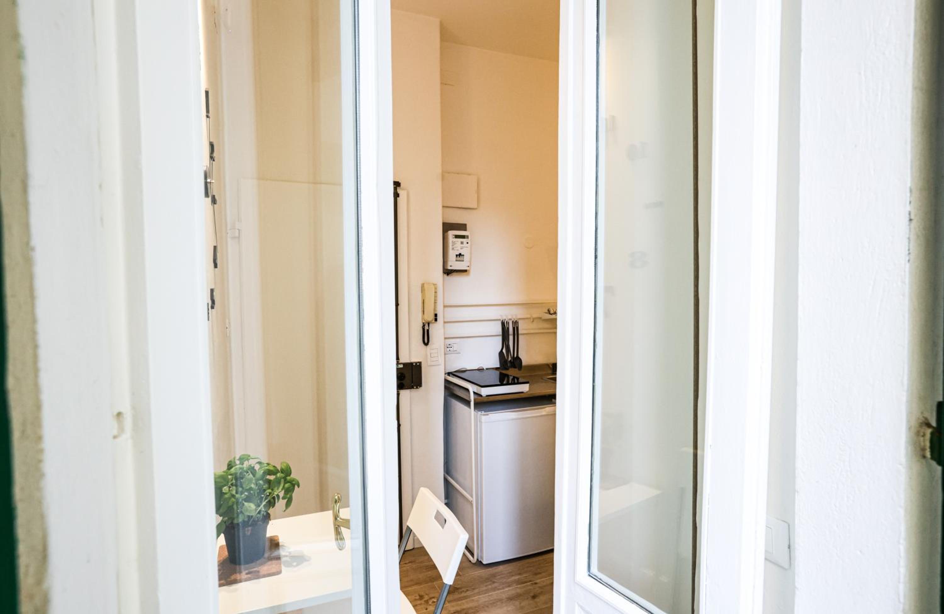 Raffaello studio flat