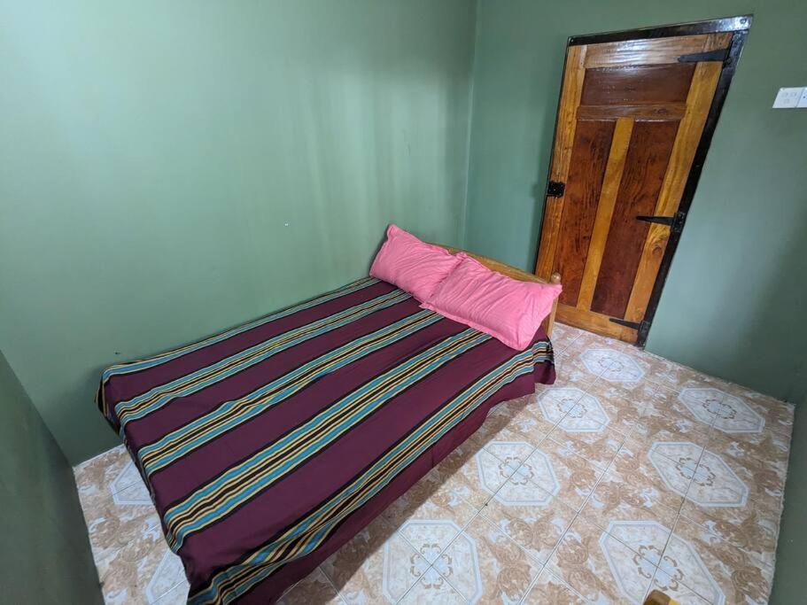 Spacious Full House Rental, photo 11