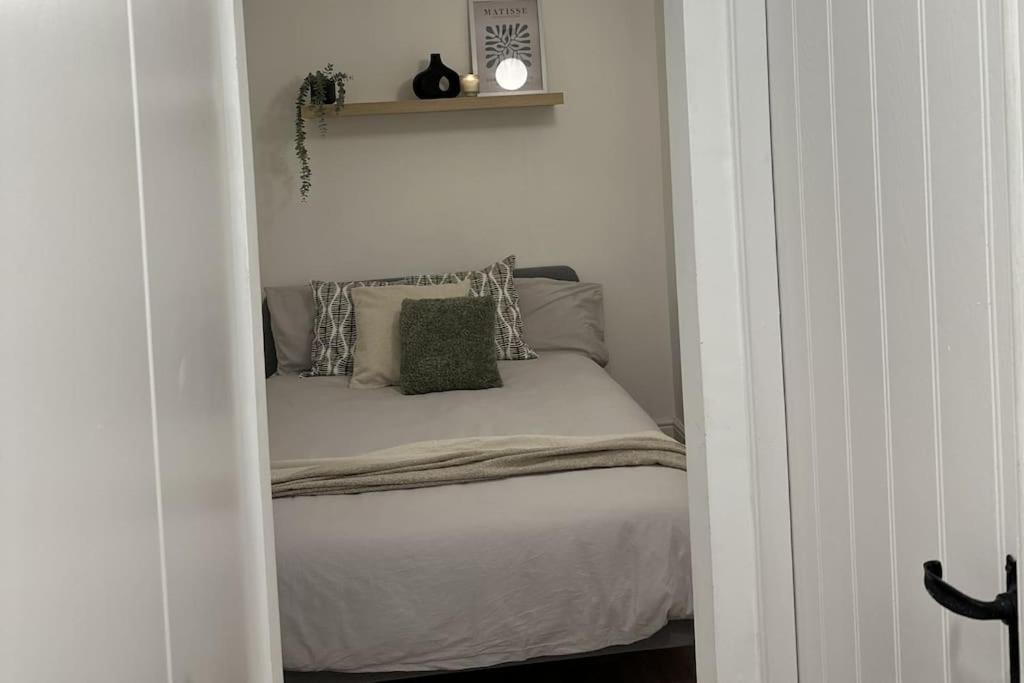 Cosy 1BD Getaway Perfect for Couples Stamford