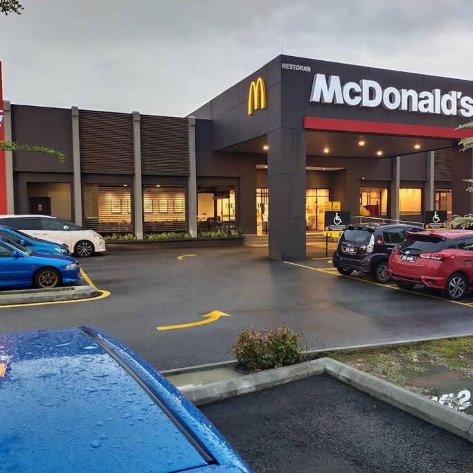 MGM-Tebrau City Walk within 5 min to AEON Mall, Ikea & Toppen