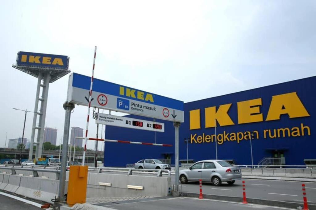 MGM-Tebrau City Walk within 5 min to AEON Mall, Ikea & Toppen
