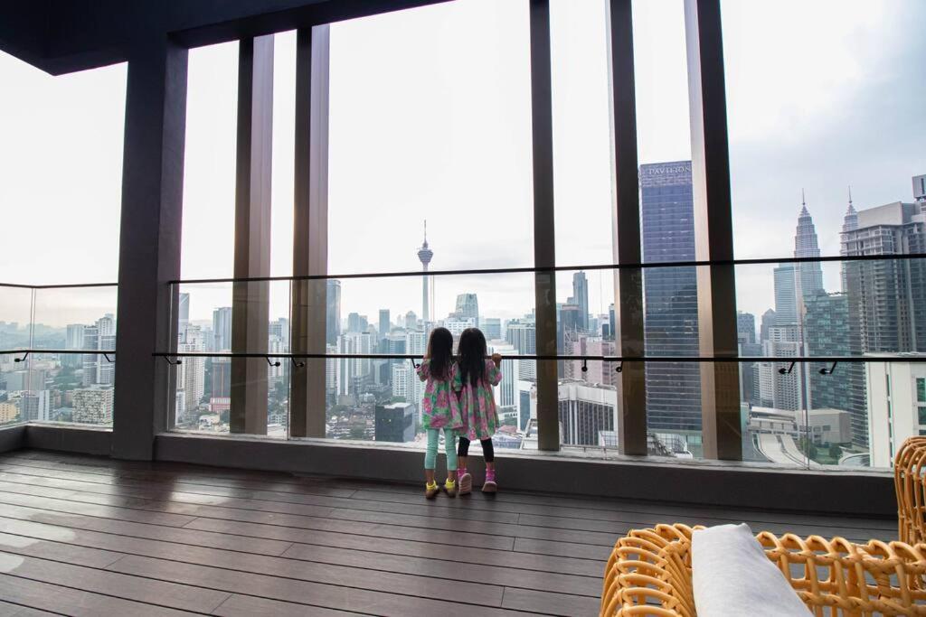 Luxurious AXON Residences by Lana Host