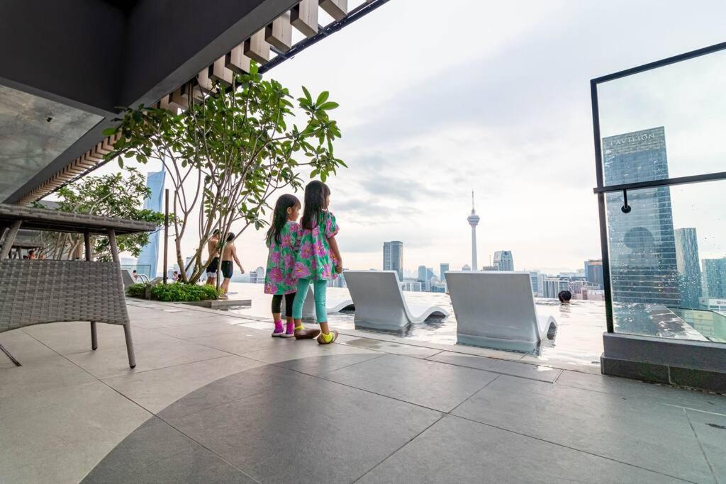 Luxurious AXON Residences by Lana Host