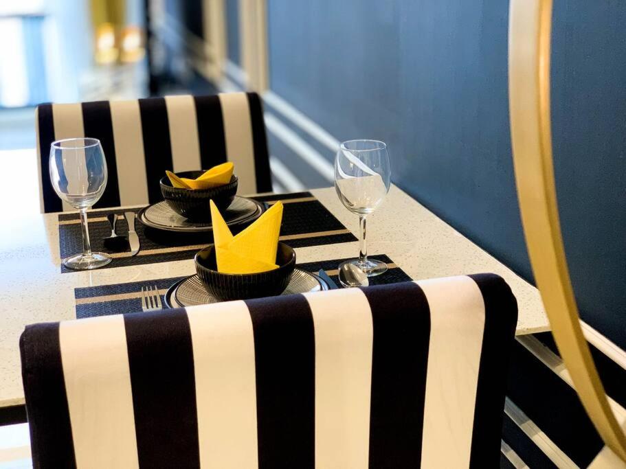 Luxurious AXON Residences by Lana Host
