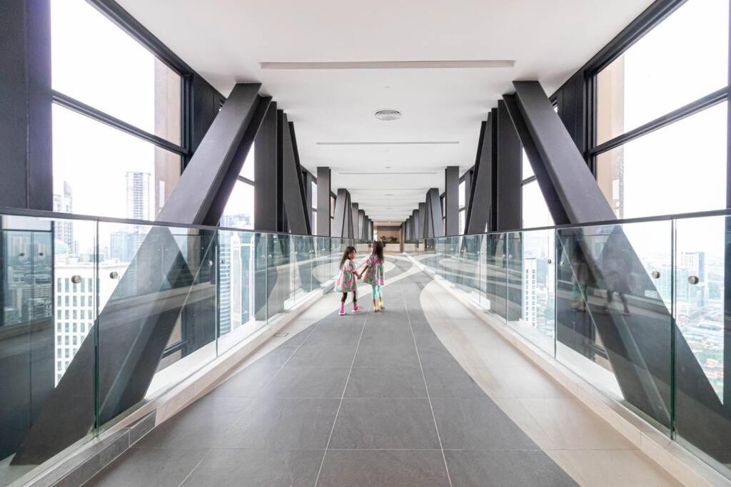 Luxurious AXON Residences by Lana Host