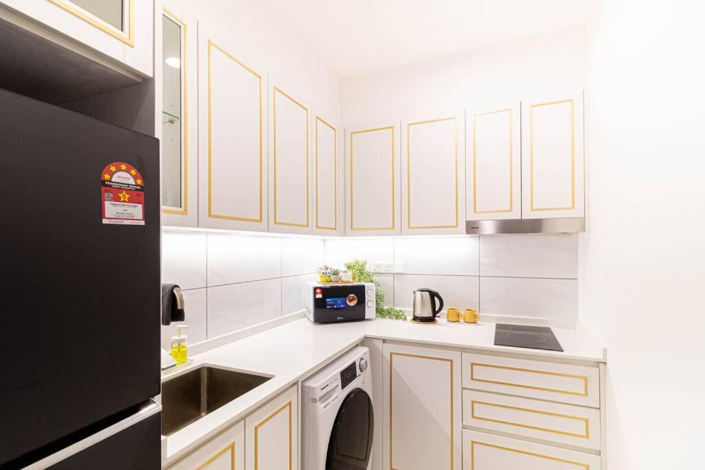 Luxurious AXON Residences by Lana Host