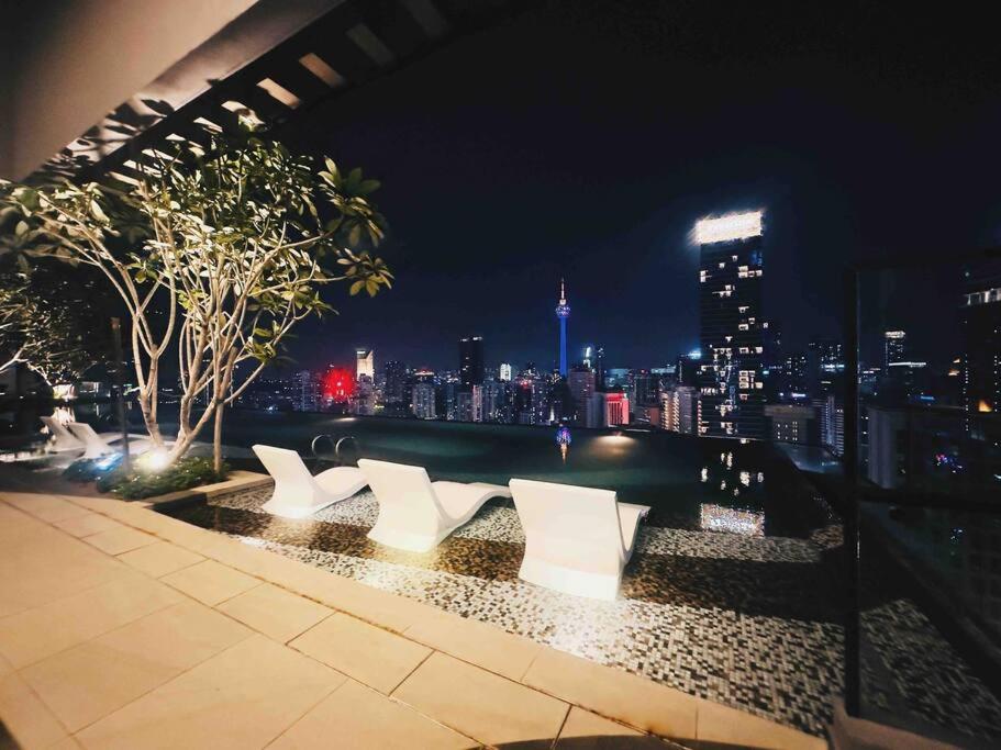 Luxurious AXON Residences by Lana Host