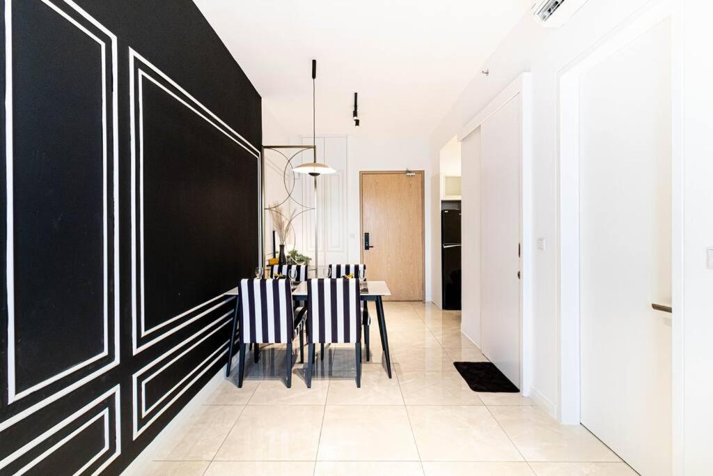 Luxurious AXON Residences by Lana Host