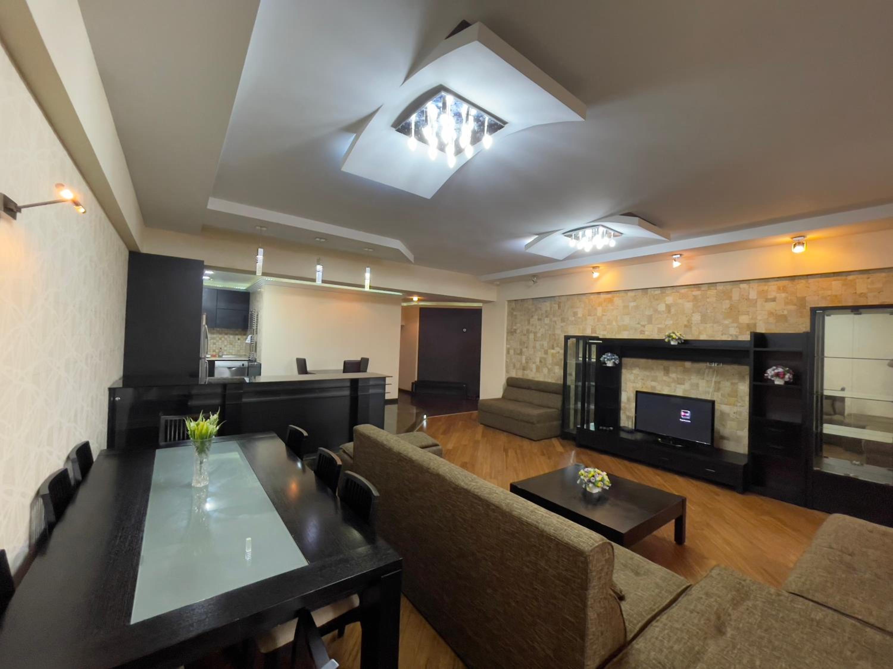 Chiraq apartment