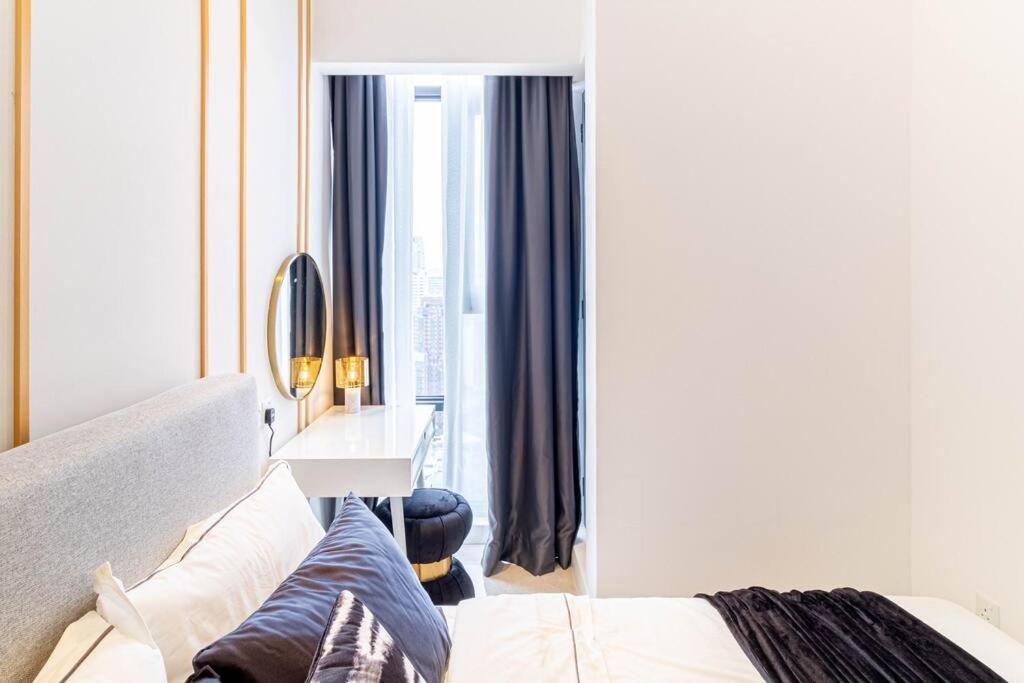 Luxurious AXON Residences by Lana Host