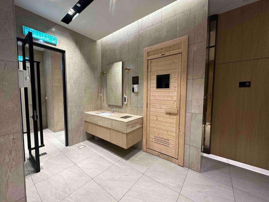 Luxurious AXON Residences by Lana Host
