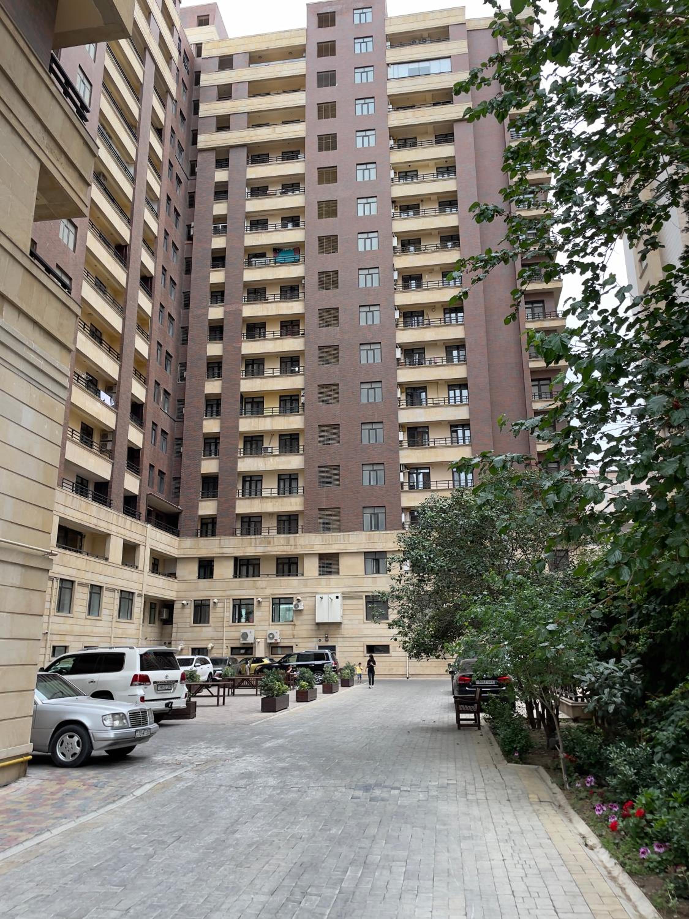 Chiraq apartment
