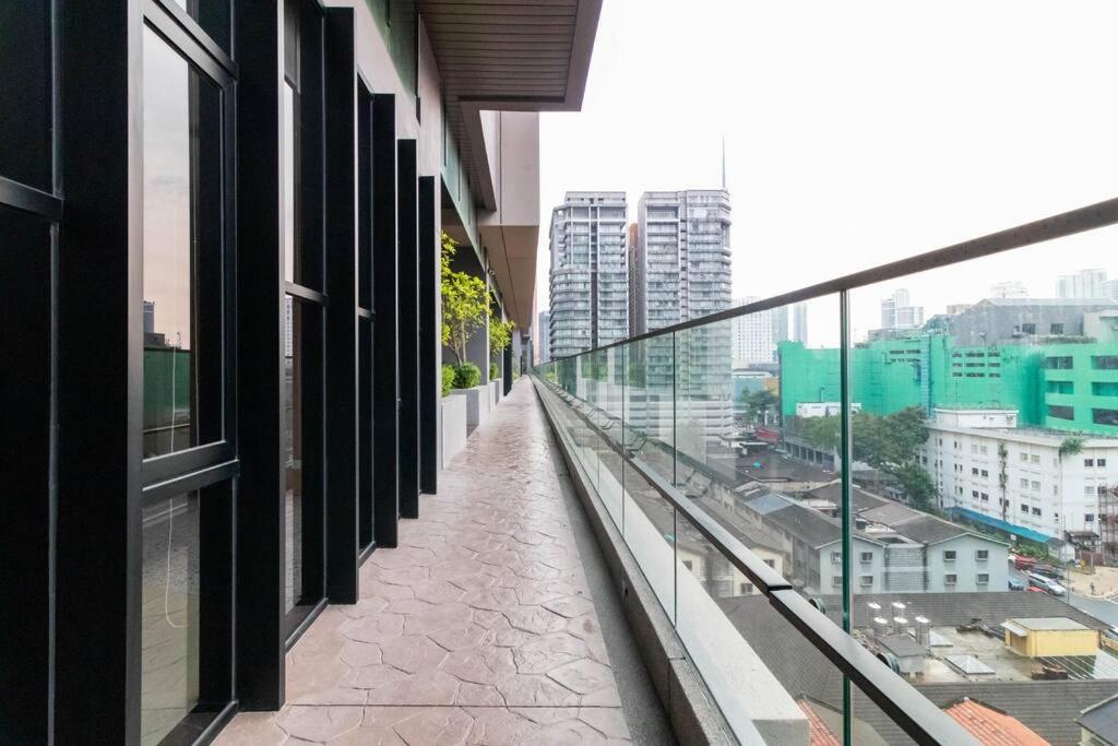 Luxurious AXON Residences by Lana Host