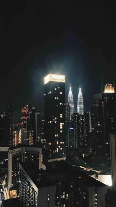 Luxurious AXON Residences by Lana Host