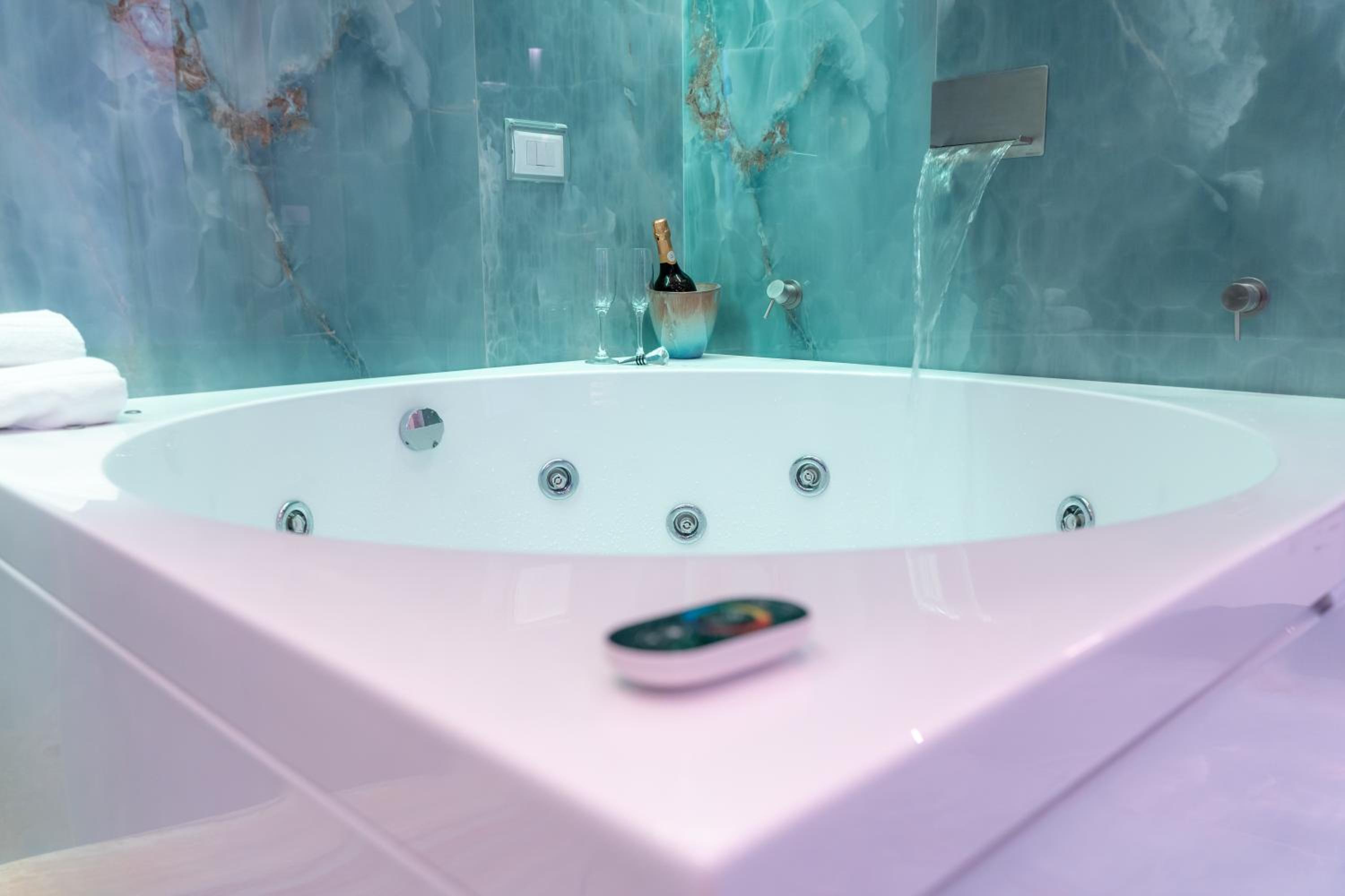 Suite Acquamarine by Symphonya Luxury Holiday Rentals photo 3