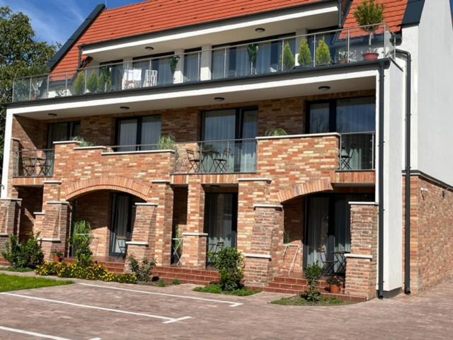 Castellum Apartmanház