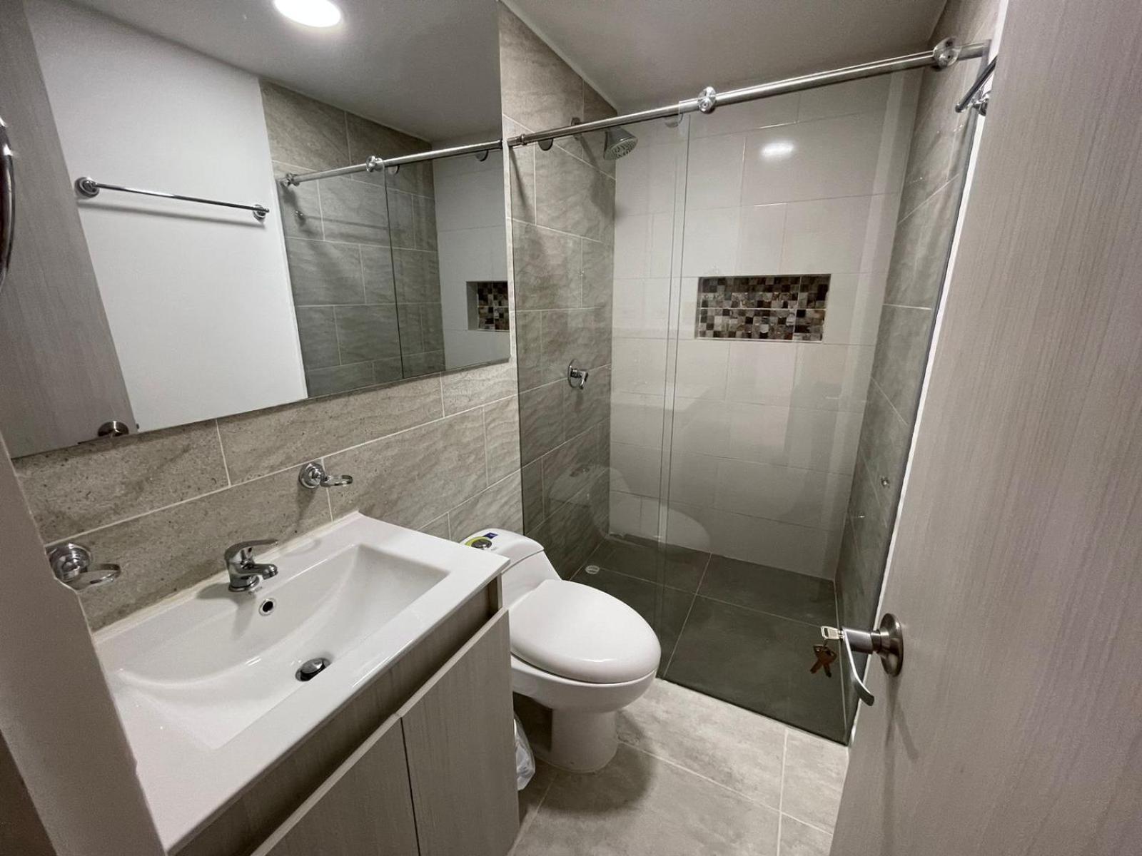 C105- Lindo y amplio apartamentos en Circasia