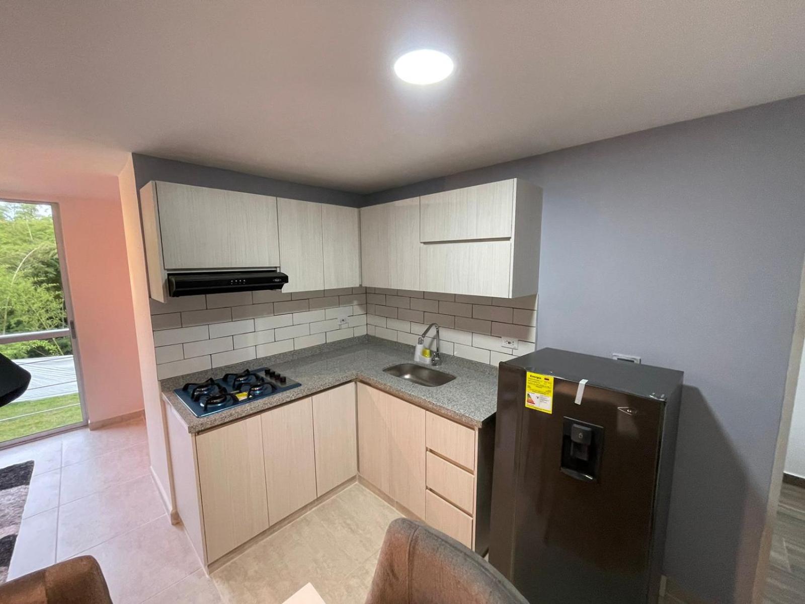 C105- Lindo y amplio apartamentos en Circasia