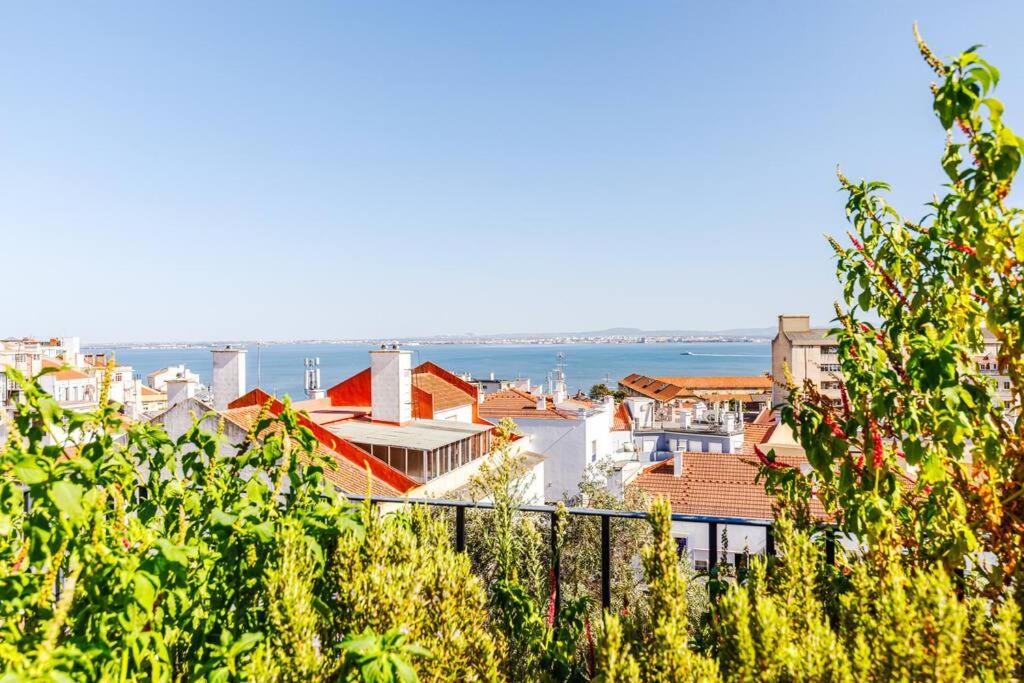 110m2 flat, large terrace with a view and a garden view 4