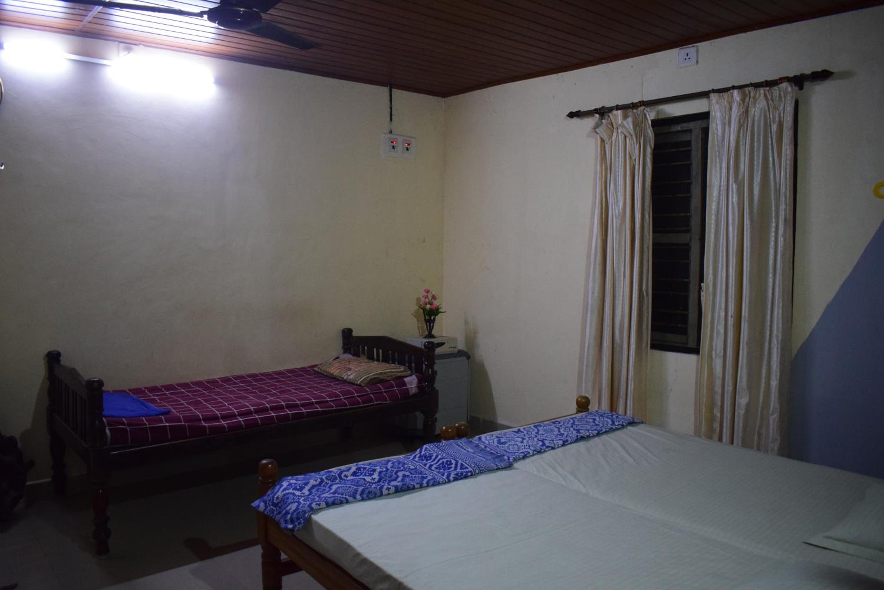 Delta Hospitality - Beach house cottages Hoode view 3