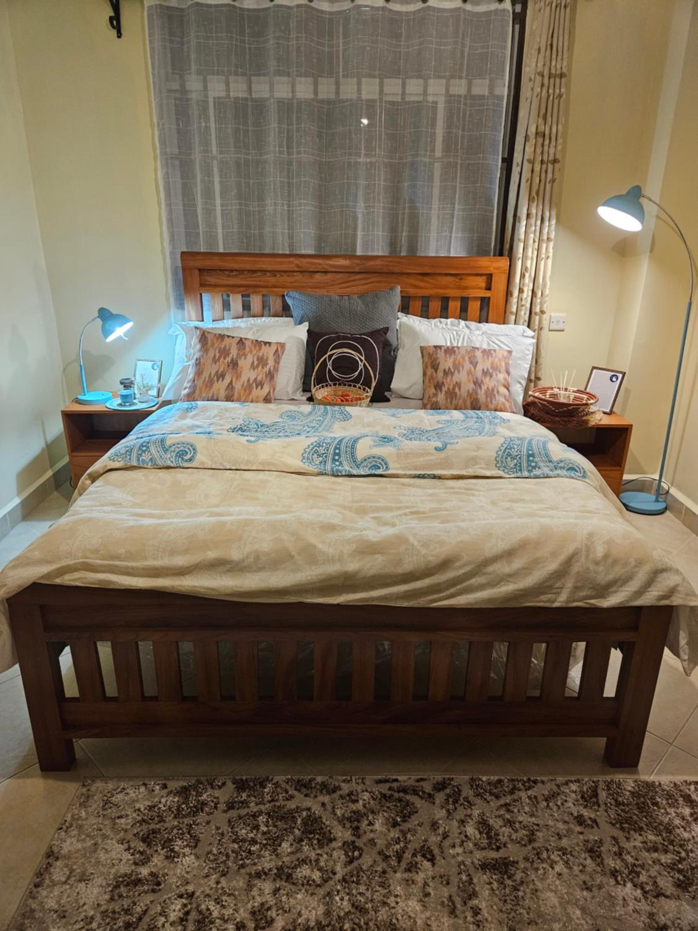 Lista Luxury Apartment view 2
