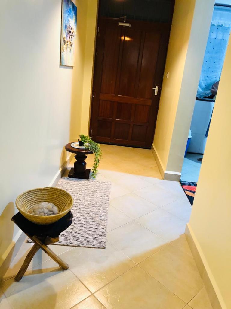 Lista Luxury Apartment view 3