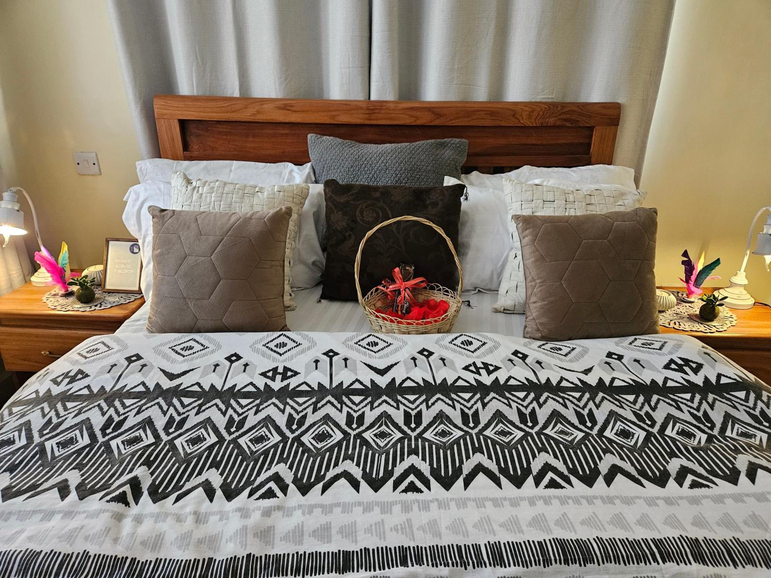 Lista Luxury Apartment view 5