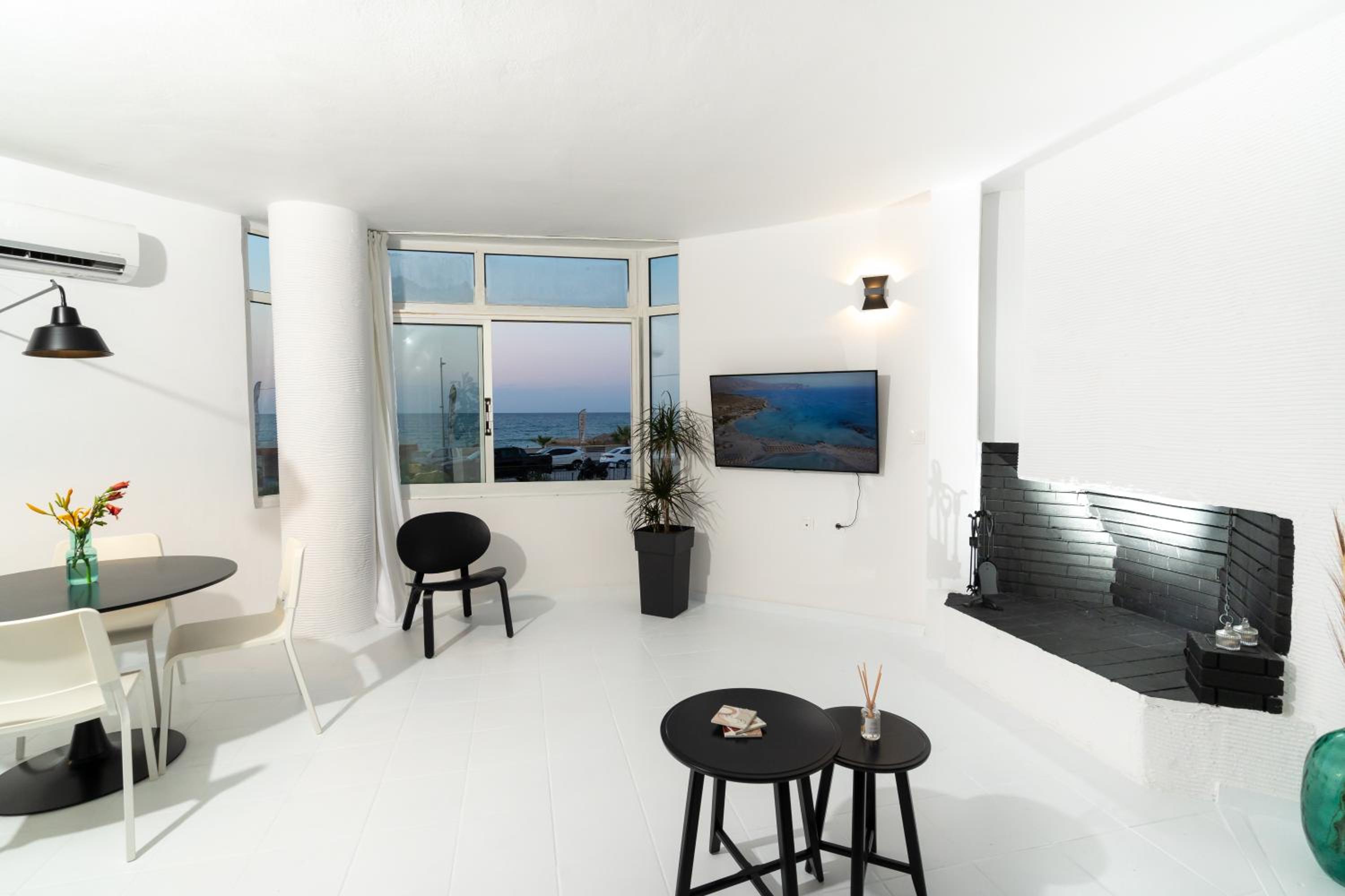 SyntheSeas Residence