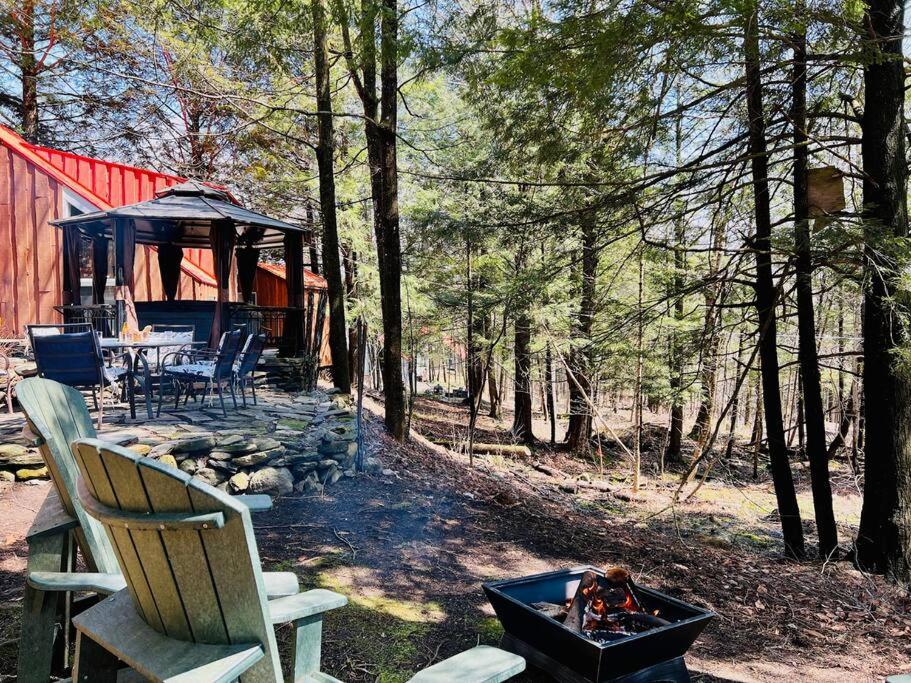 New-ski-spa-outdoor-fireplace-Mont Orford