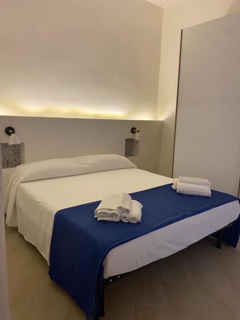 casa vacanza La corte en Trapani — hotel room