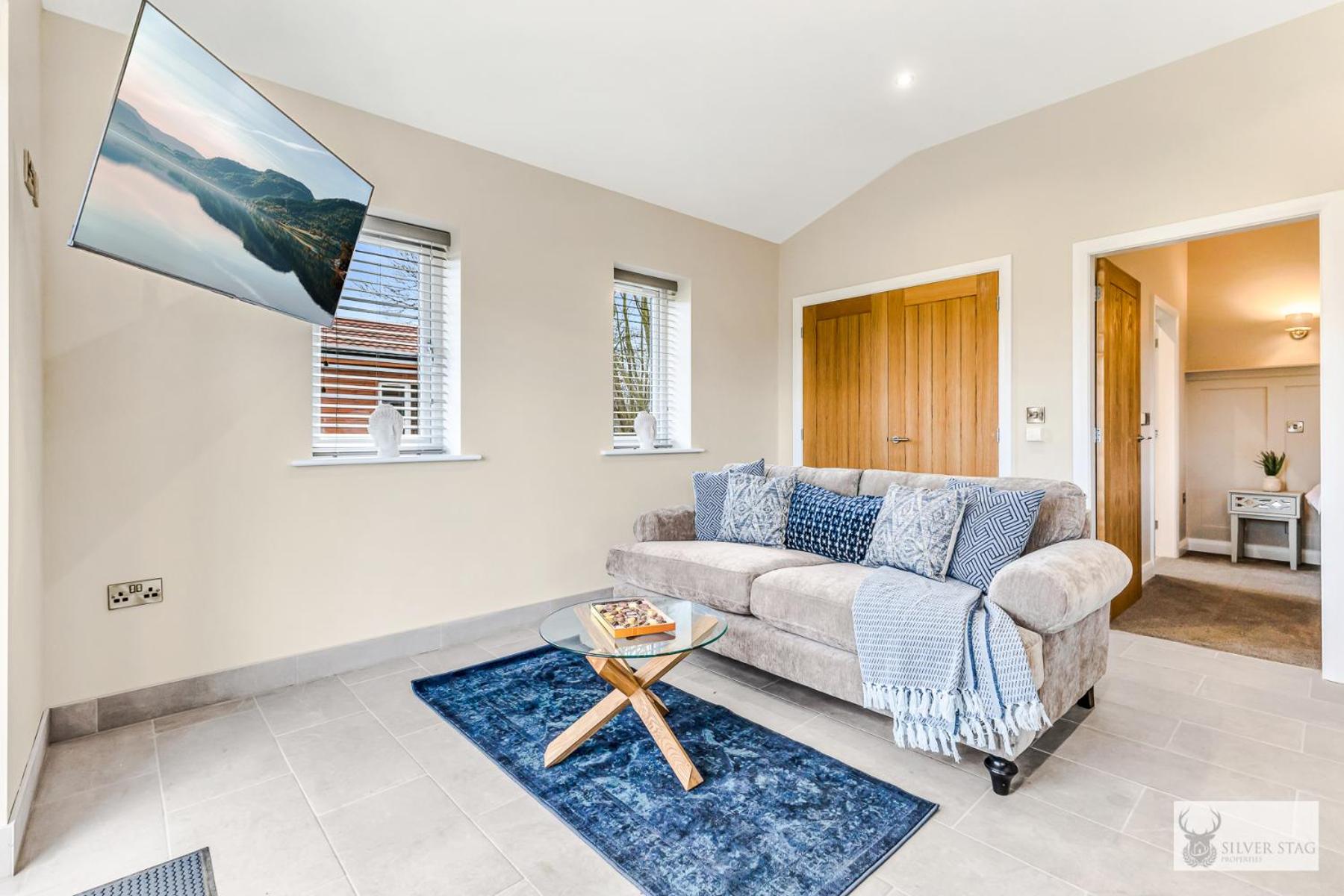 Cozy 1 Bedroom Slate Lodge Retreat view 2