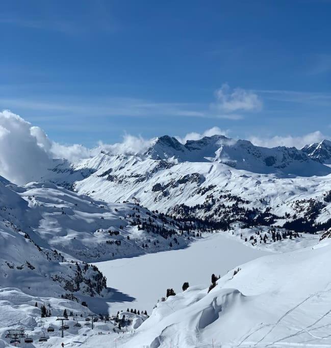 Sunny Design Chalet in Engelberg with spectacular view on Mount Titlis