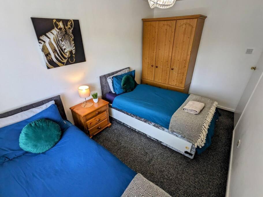 Hs UK Homes Beautiful 2 bed in Bradford view 3