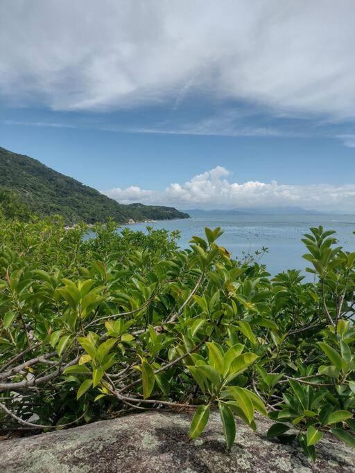 Enseada Das Pedras
