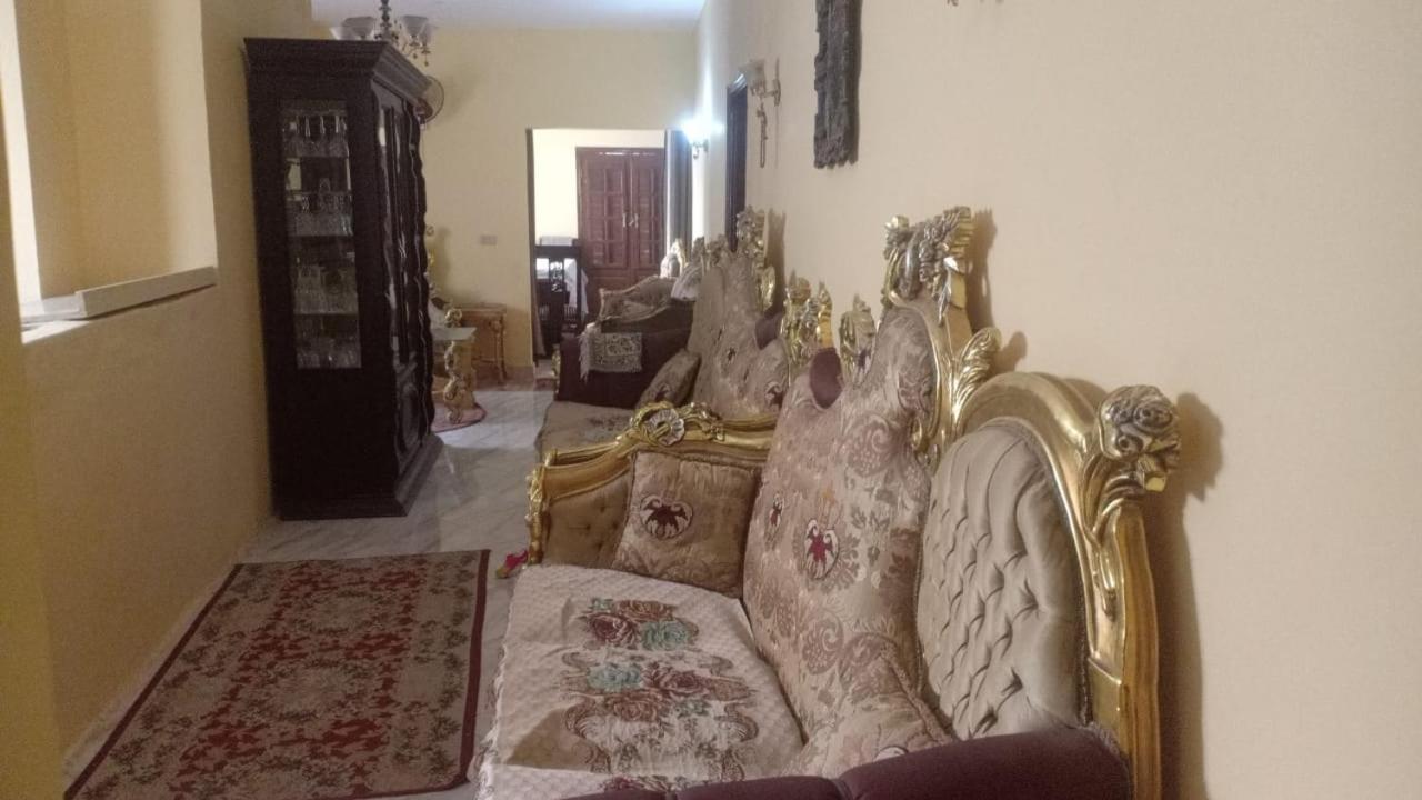 Ali Pyramids