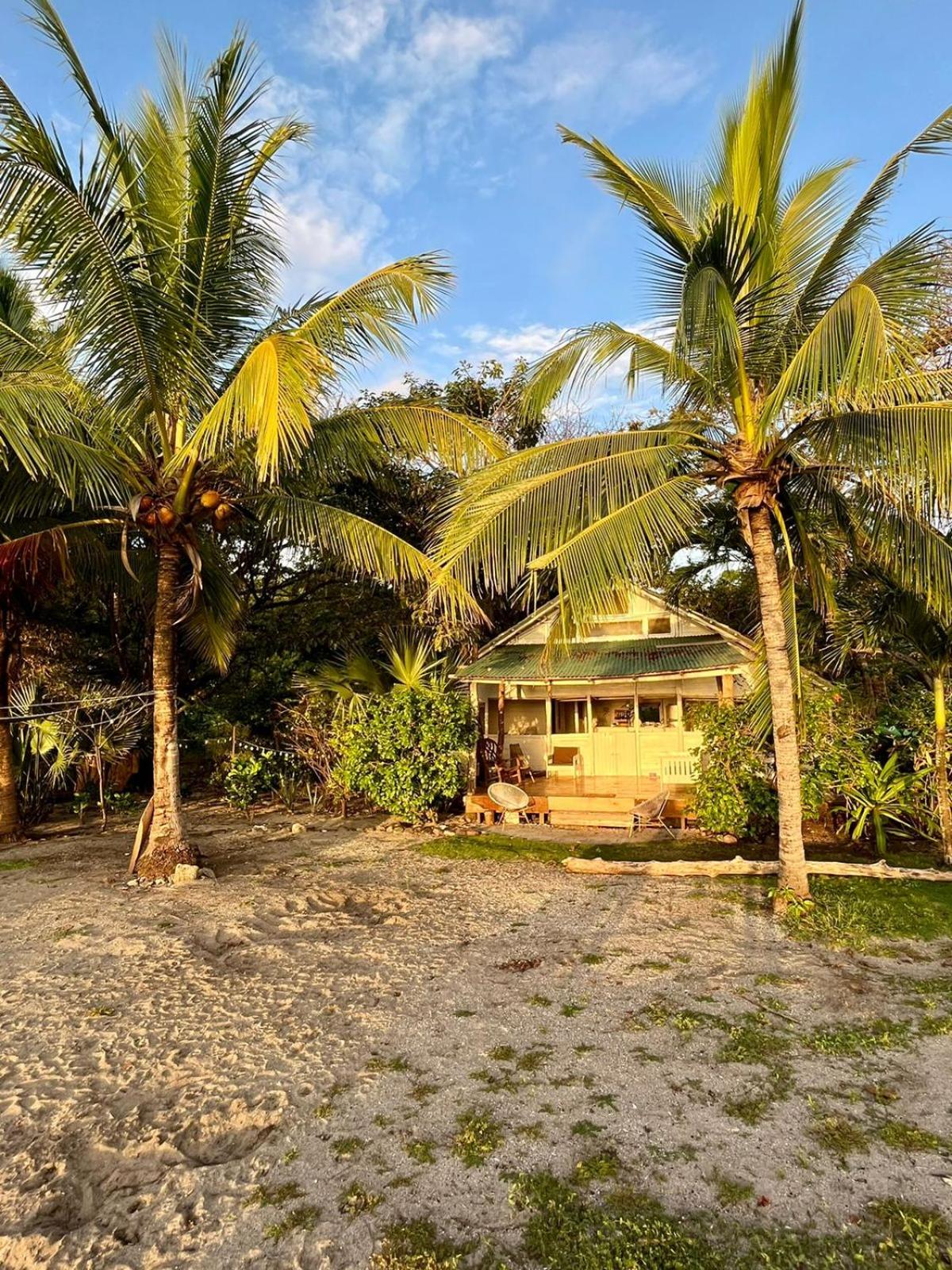Beachhouse Playa Lagarto