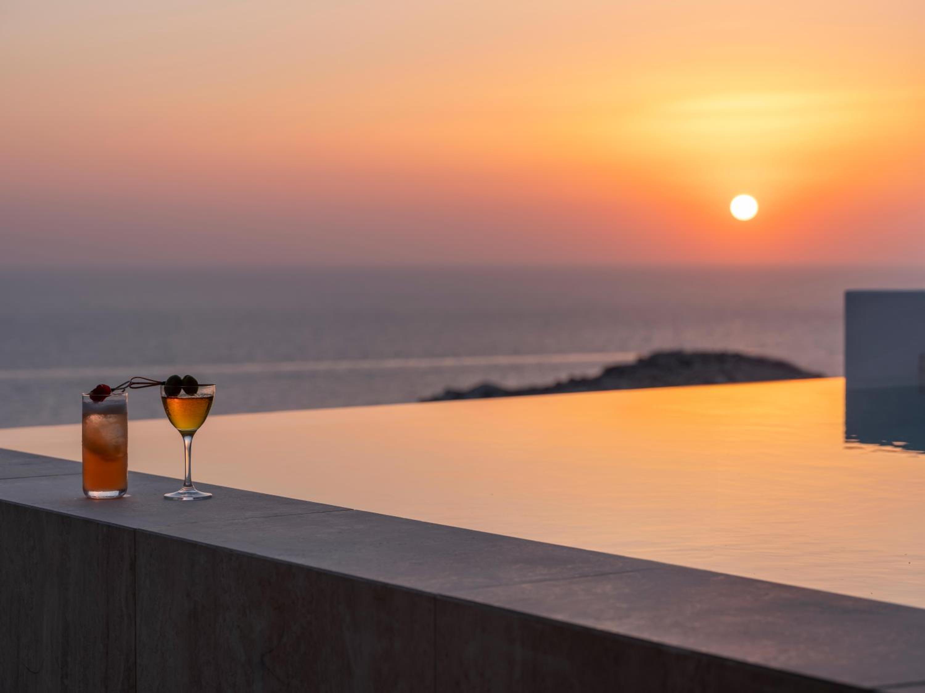 Santo Pure Oia Suites & Villas 34