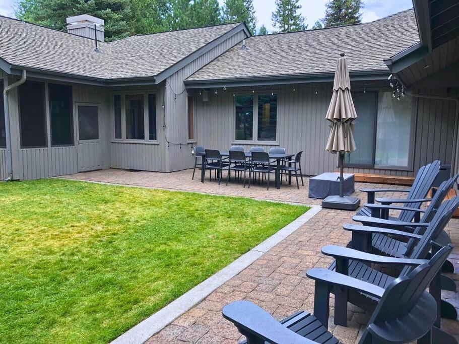 Sunriver Cascade House