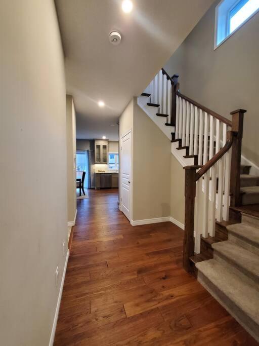 4 BD Family Retreat - Basement not Included