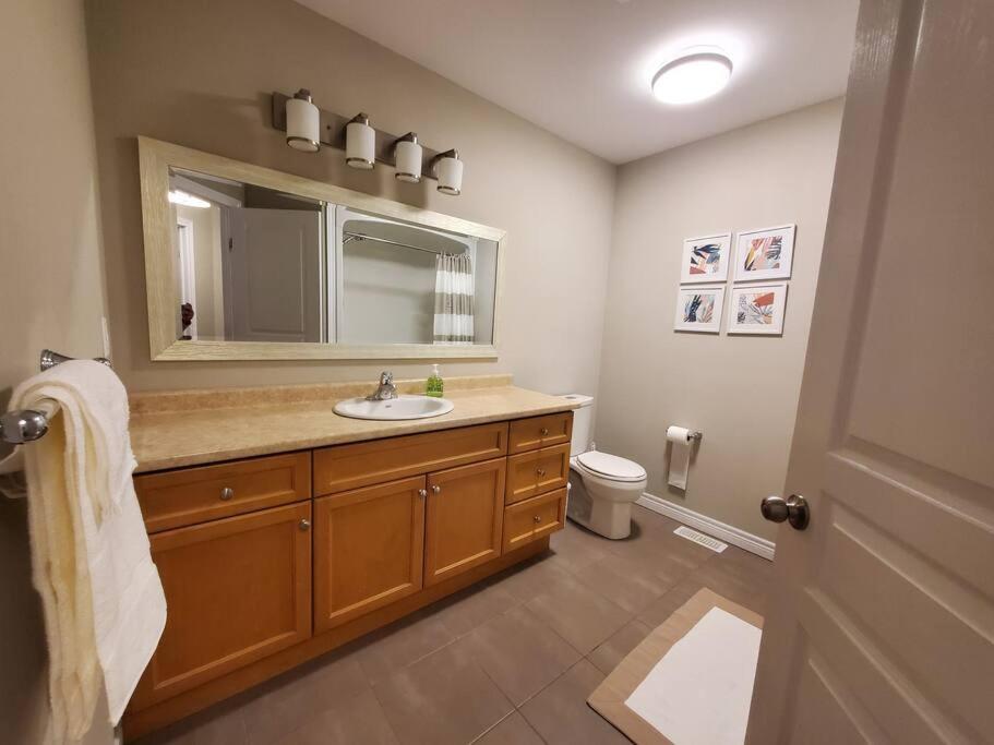 4 BD Family Retreat - Basement not Included