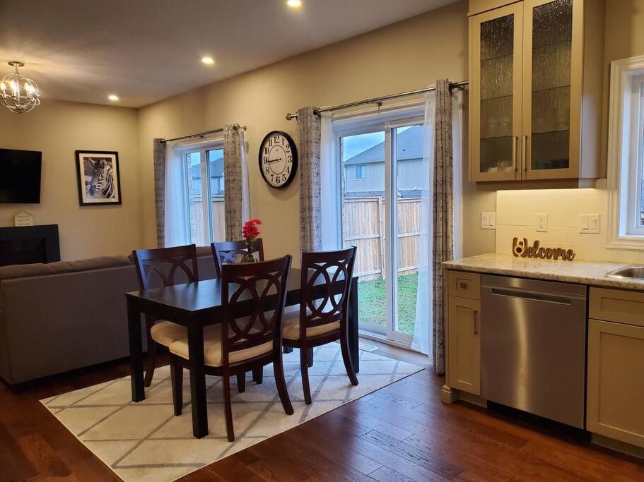 4 BD Family Retreat - Basement not Included