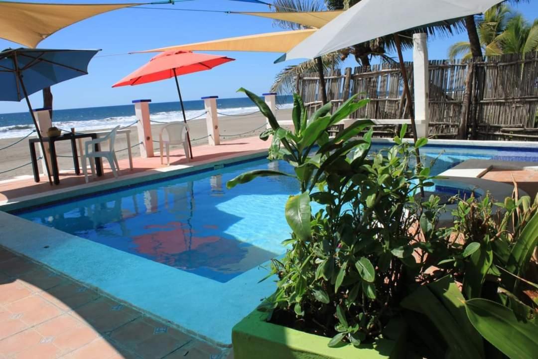 MARDEORO BEACH HOUSE