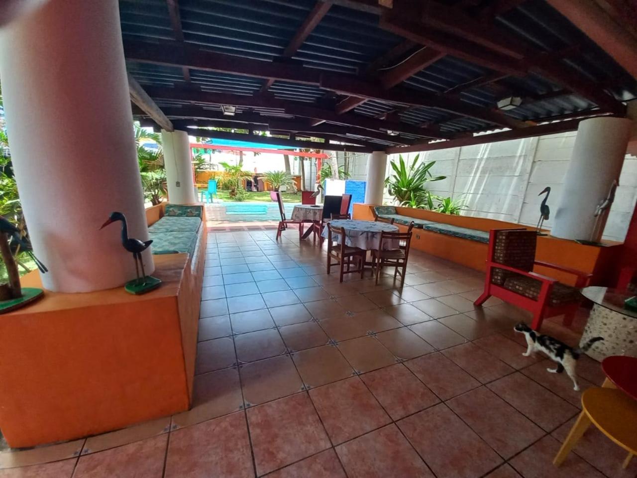 MARDEORO BEACH HOUSE