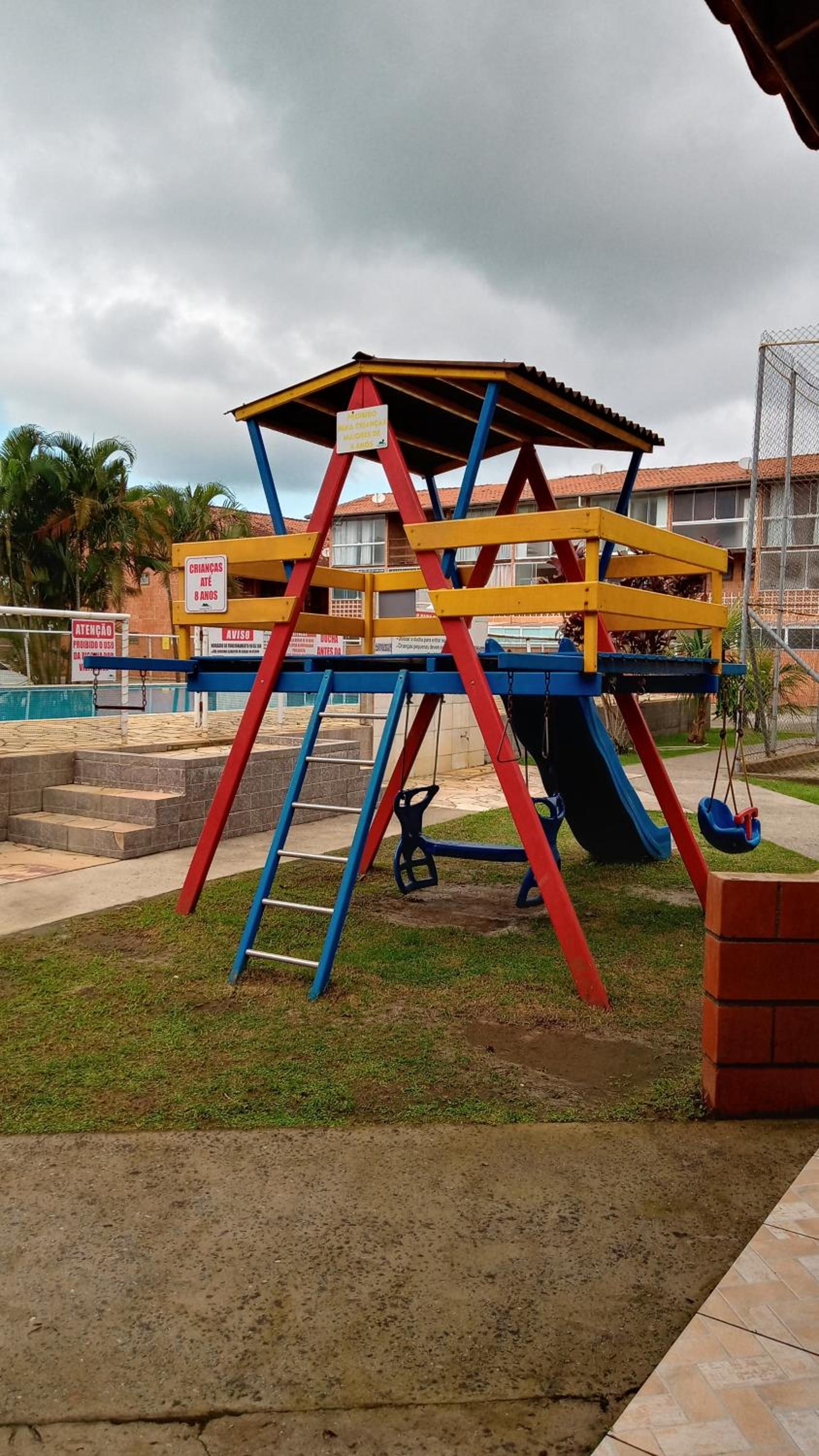 Apto Duplex Condomínio Maranduba Ville II Sapê a 100 mts da praia