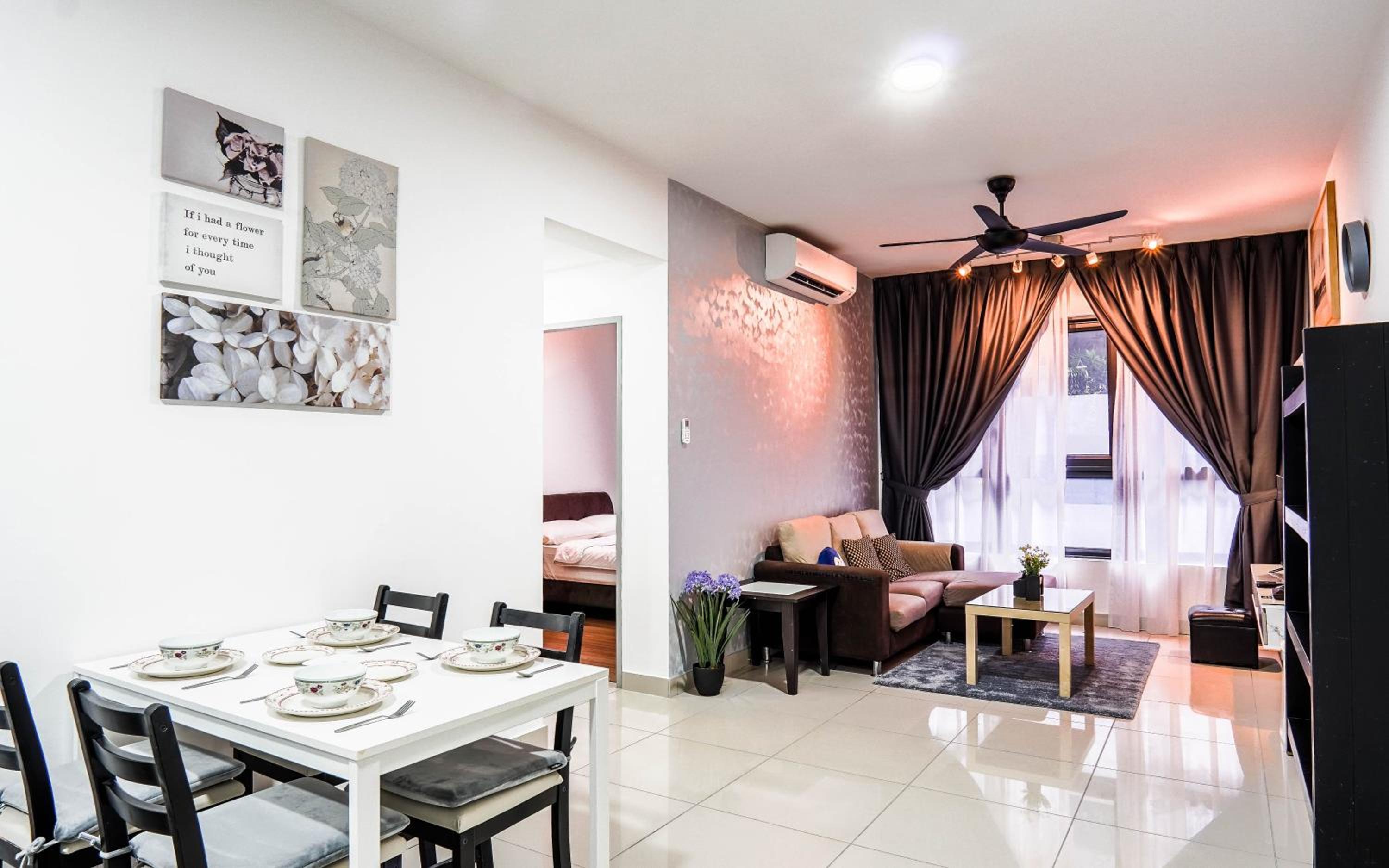 M Vertica KL by Airhost