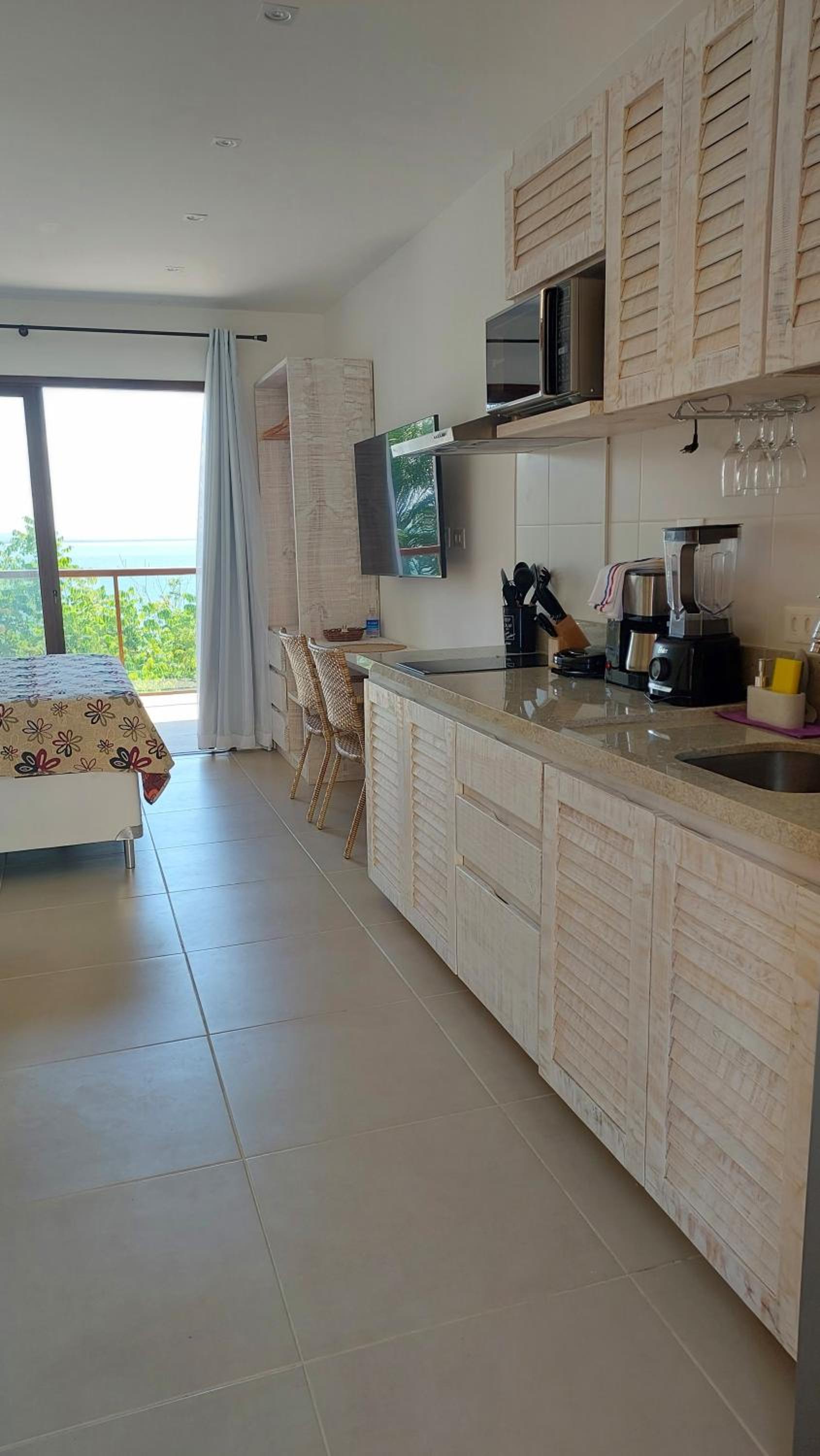 Apartamento vista mar, luar do Morro, amerigo 215
