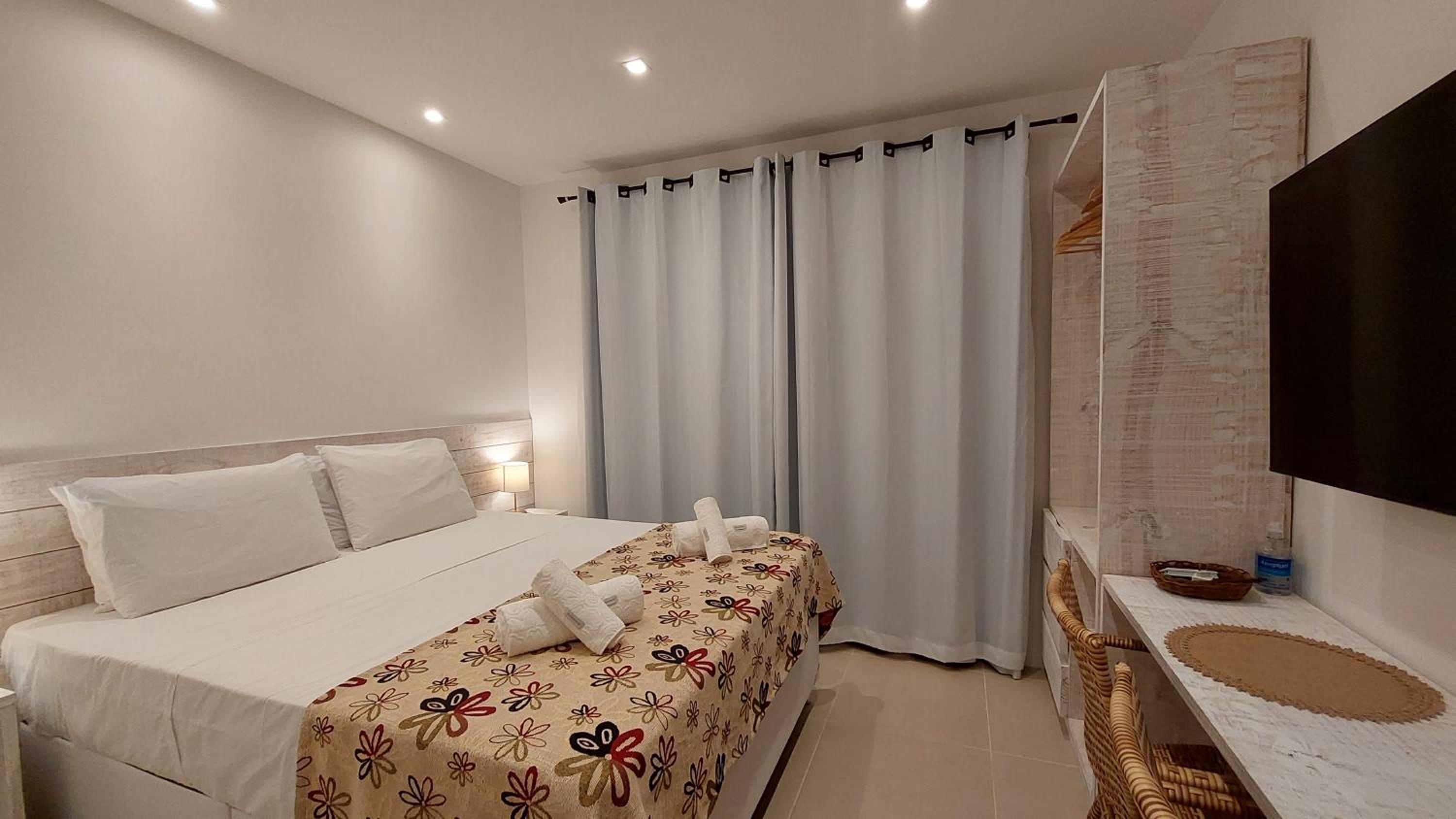 Apartamento vista mar, luar do Morro, amerigo 215